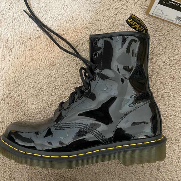 Dr.Martens 11821011 AirWair Black Patent Lamper Combat Boots US size 9 - Picture 13 of 16